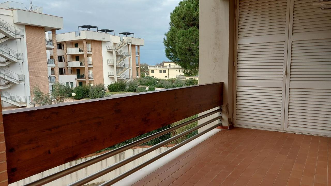 Appartamento Santa Costanza Con Piscina San Vincenzo Kültér fotó